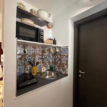 Nel Cortile Suite 切法卢 外观 照片