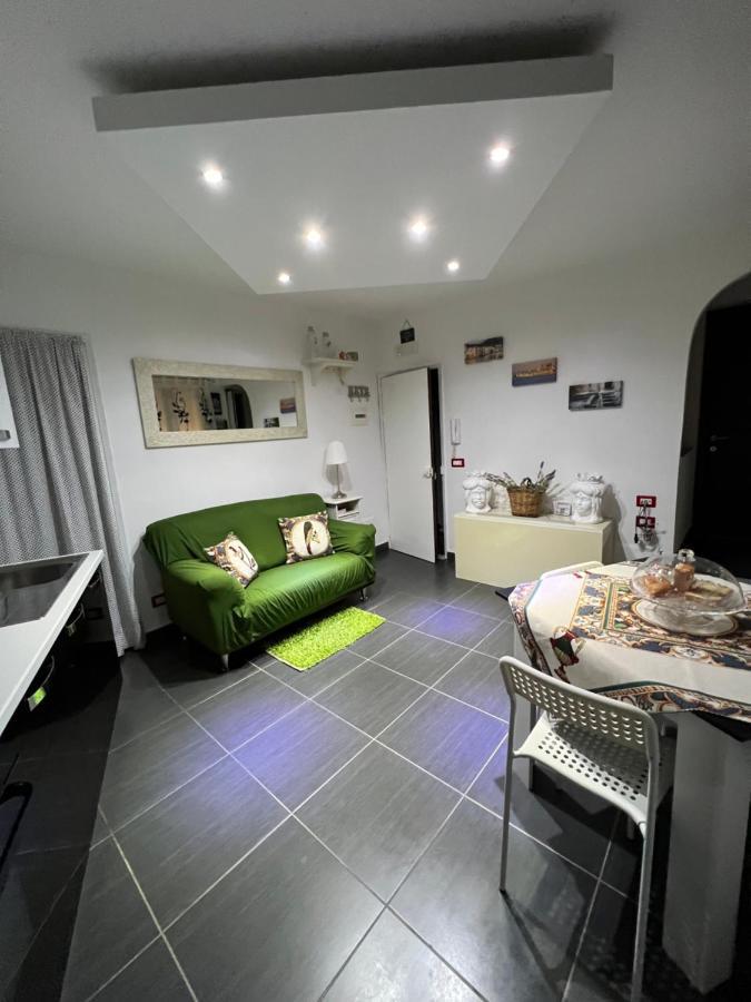 Nel Cortile Suite 切法卢 外观 照片