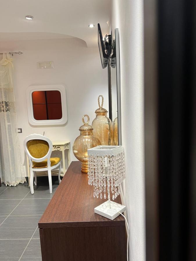 Nel Cortile Suite 切法卢 外观 照片