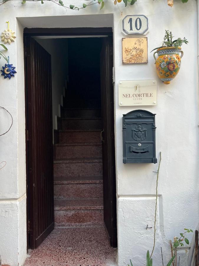 Nel Cortile Suite 切法卢 外观 照片